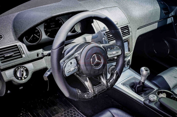 A 2019+ generation amg steering wheel fitted on a w204 generation, Mercedes C300.